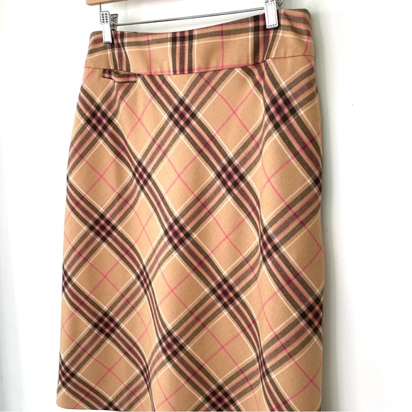 Lands End A-line skirt with wide waistband, wool blend plaid pattern, lined - Picture 2 of 11